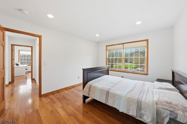 44 Roanoke Rd, Montgomery Twp., NJ 08502