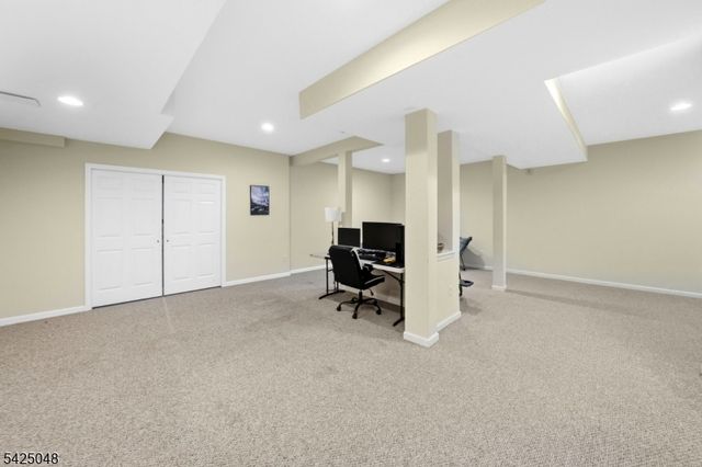 44 Roanoke Rd, Montgomery Twp., NJ 08502