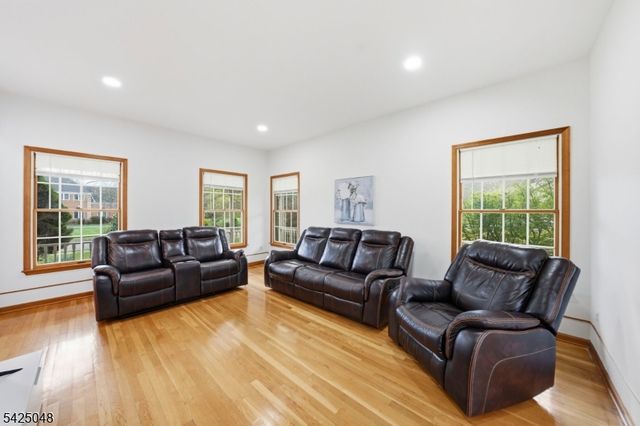 44 Roanoke Rd, Montgomery Twp., NJ 08502