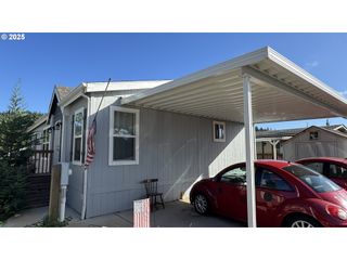 10701 Se HIGHWAY 212 C4, Clackamas, OR 97015