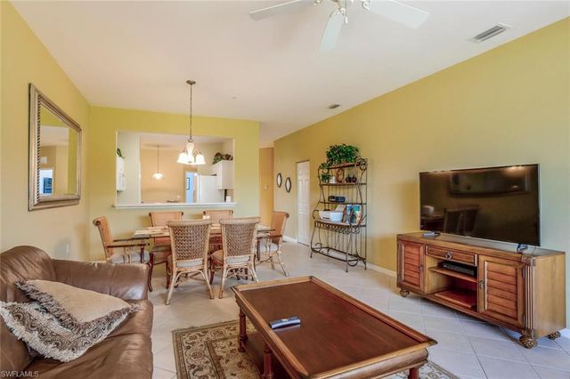 3980 Bishopwood CT E 4, Naples, FL 34114