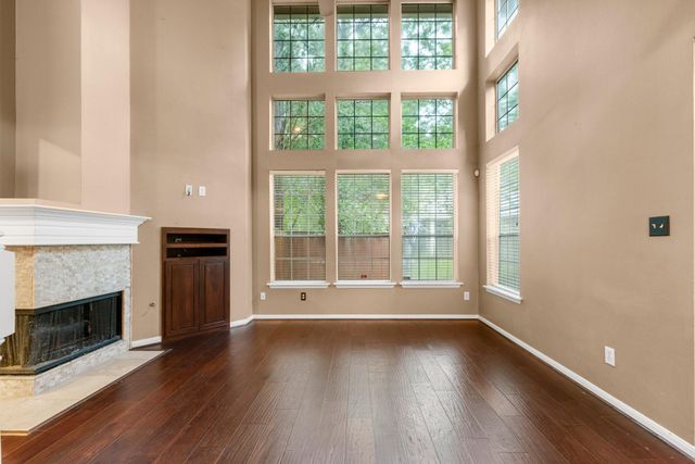 70 Harvest Wind Place, The Woodlands, TX 77382