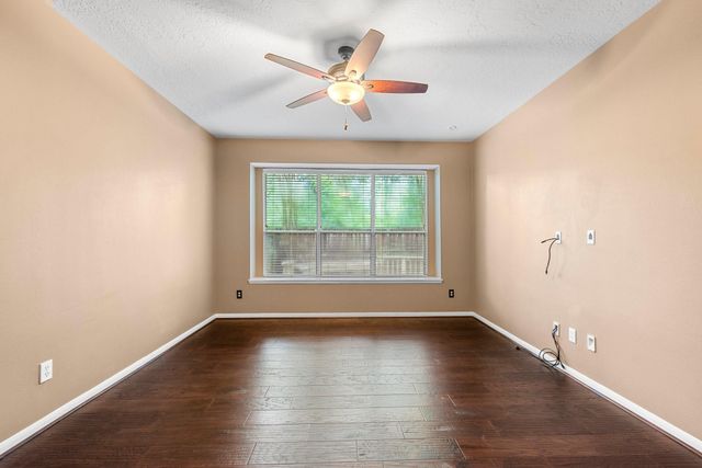 70 Harvest Wind Place, The Woodlands, TX 77382