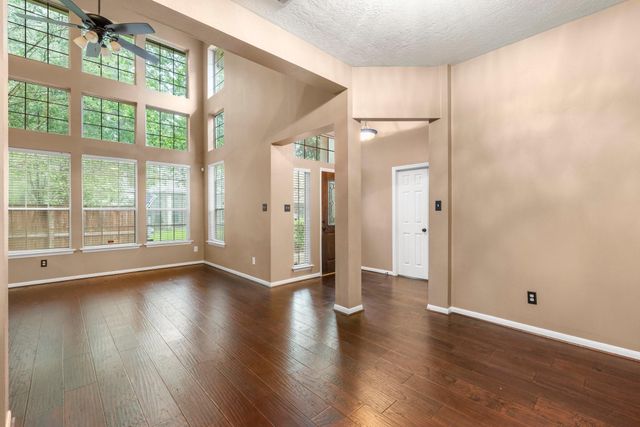 70 Harvest Wind Place, The Woodlands, TX 77382