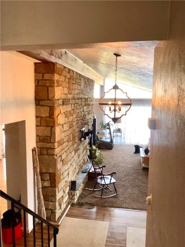 306 Black Walnut Dr, Salem Twp, PA 15601