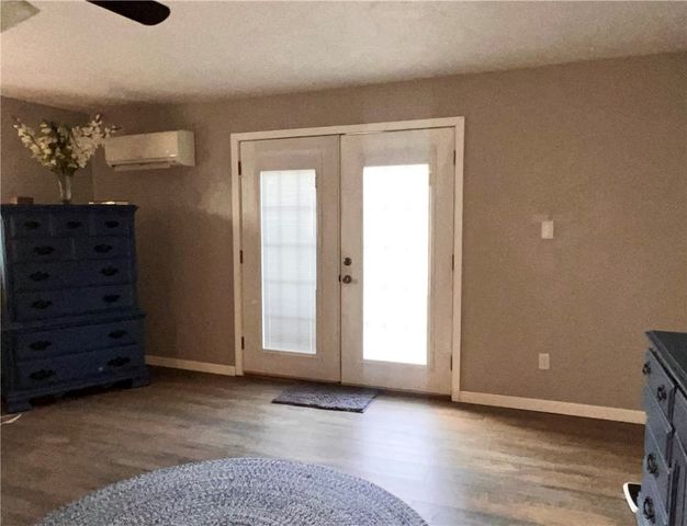 306 Black Walnut Dr, Salem Twp, PA 15601