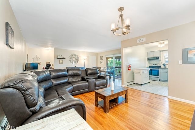50 Deanna Dr Unit 130 130, Hillsborough Twp., NJ 08844