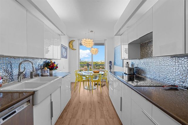 3801 NE 207th St 603, Aventura, FL 33180