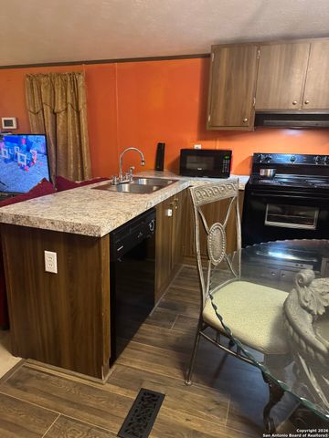 4223 WATERWOOD PASS, Elmendorf, TX 78112