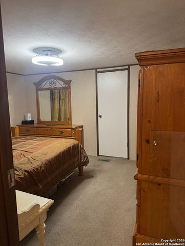 4223 WATERWOOD PASS, Elmendorf, TX 78112