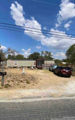 4223 WATERWOOD PASS, Elmendorf, TX 78112