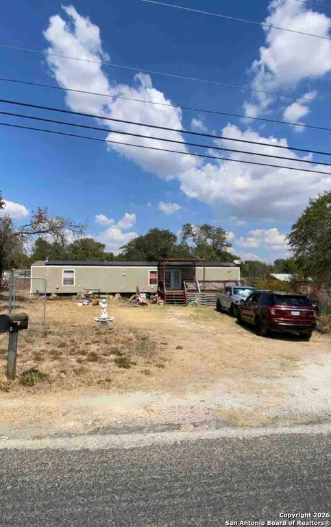 4223 WATERWOOD PASS, Elmendorf, TX 78112