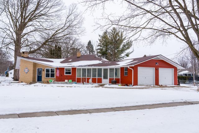 209 N Chippewa, Shepherd, MI 48883