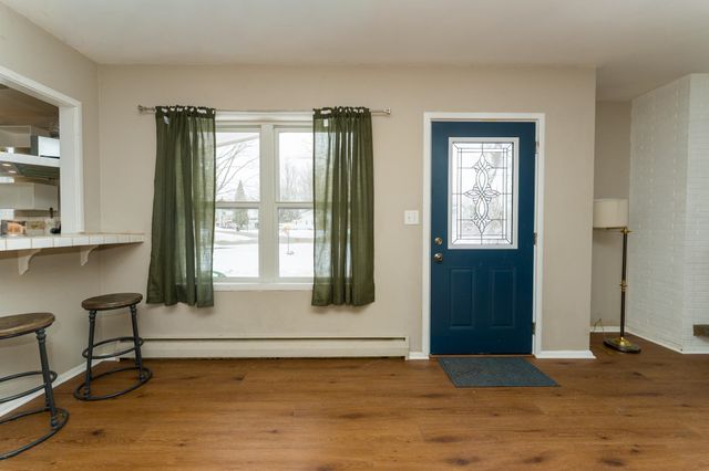 209 N Chippewa, Shepherd, MI 48883