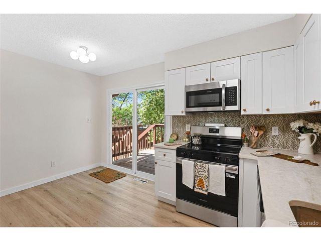2512 Woodvalley Ct, Fort Collins, CO 80521