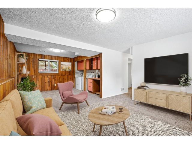 2512 Woodvalley Ct, Fort Collins, CO 80521