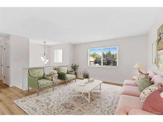 2512 Woodvalley Ct, Fort Collins, CO 80521