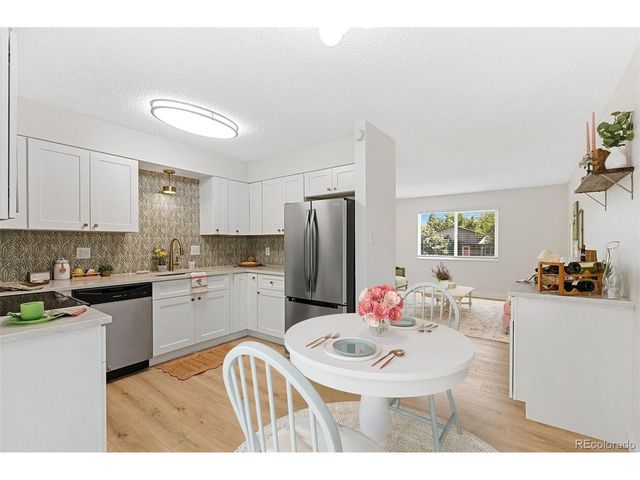2512 Woodvalley Ct, Fort Collins, CO 80521