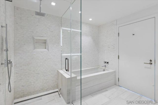 888 W E Street 1001, San Diego, CA 92101