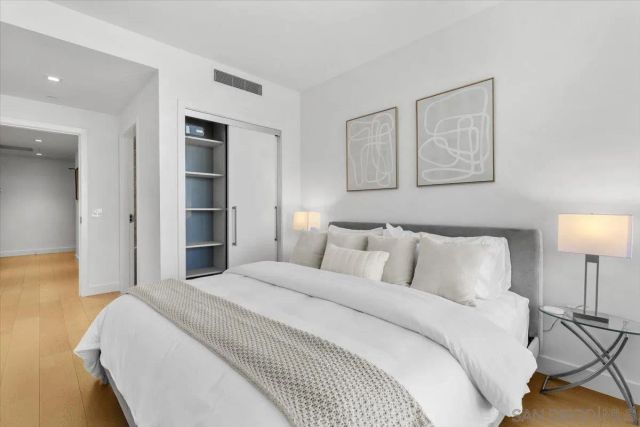 888 W E Street 1001, San Diego, CA 92101