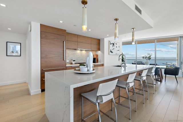 888 W E Street 1001, San Diego, CA 92101