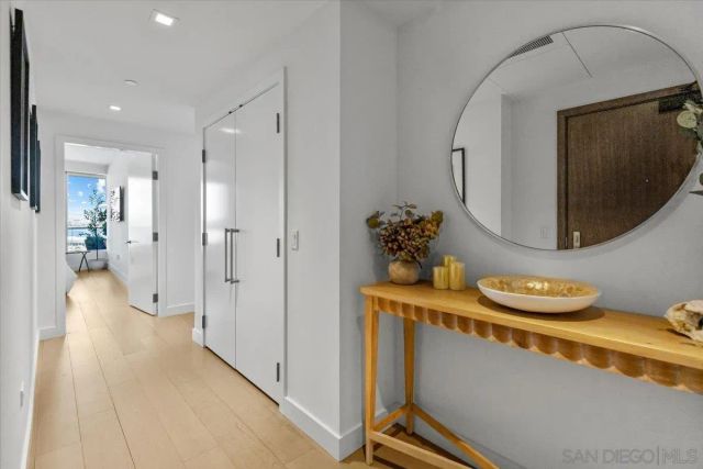 888 W E Street 1001, San Diego, CA 92101