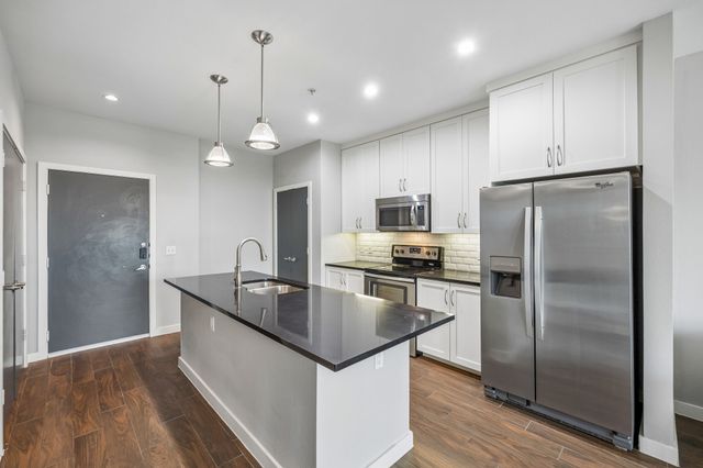 5609 Smu Boulevard 312, Dallas, TX 75206