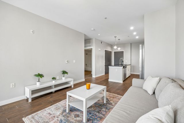 5609 Smu Boulevard 312, Dallas, TX 75206