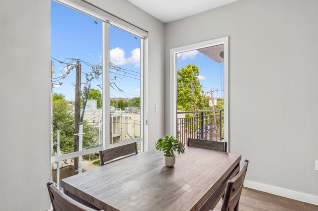 5609 Smu Boulevard 312, Dallas, TX 75206