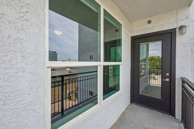 5609 Smu Boulevard 312, Dallas, TX 75206