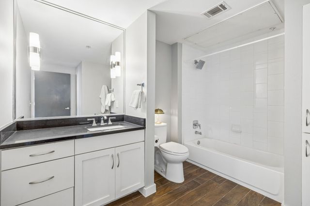 5609 Smu Boulevard 312, Dallas, TX 75206