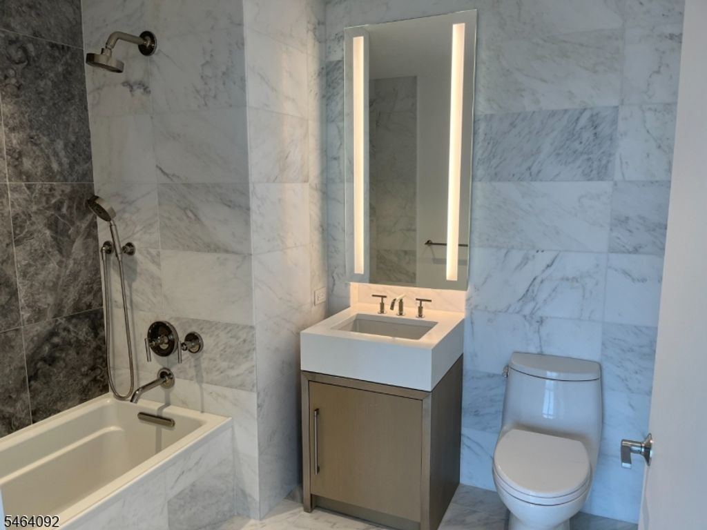 75 Park Ln S 3605, Jersey City, NJ 07310 — photo 5