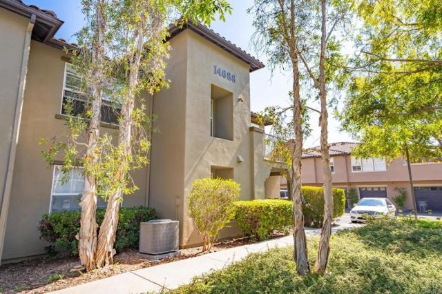 14688 Via Fiesta 2, San Diego, CA 92127