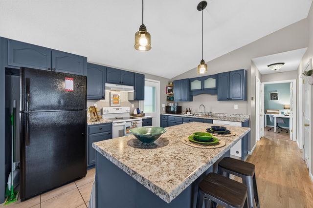 3040 E 42nd Street, Minneapolis, MN 55406