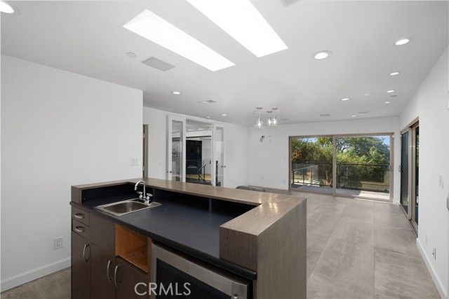 2637 N Mountain Avenue, Claremont, CA 91711