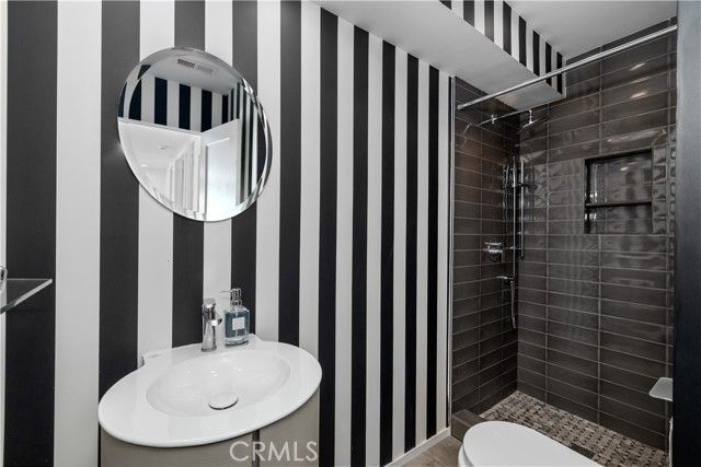 2637 N Mountain Avenue, Claremont, CA 91711