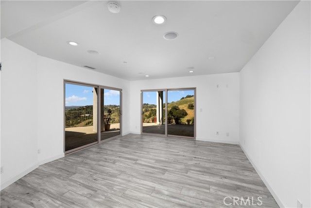 2637 N Mountain Avenue, Claremont, CA 91711