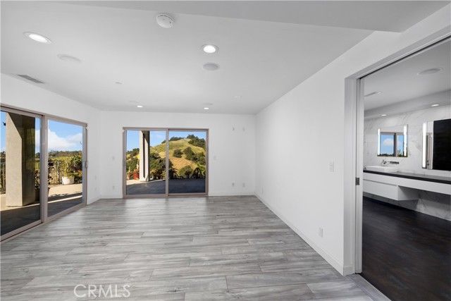 2637 N Mountain Avenue, Claremont, CA 91711