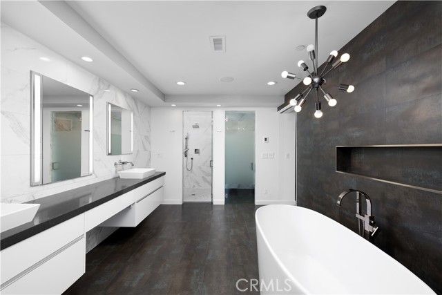 2637 N Mountain Avenue, Claremont, CA 91711