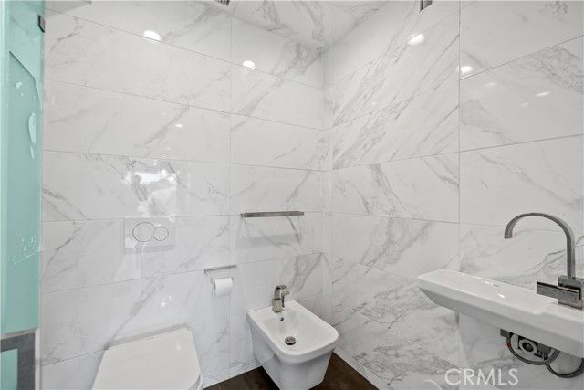 2637 N Mountain Avenue, Claremont, CA 91711