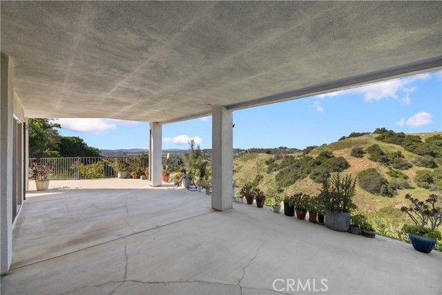 2637 N Mountain Avenue, Claremont, CA 91711