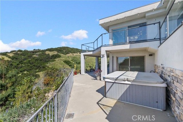 2637 N Mountain Avenue, Claremont, CA 91711