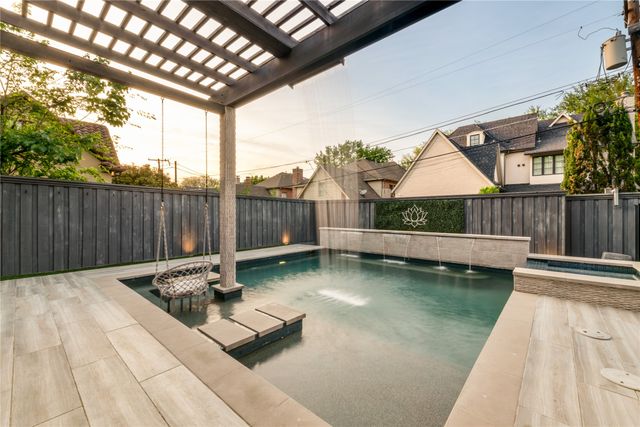 2716 Stanford Avenue, University Park, TX 75225