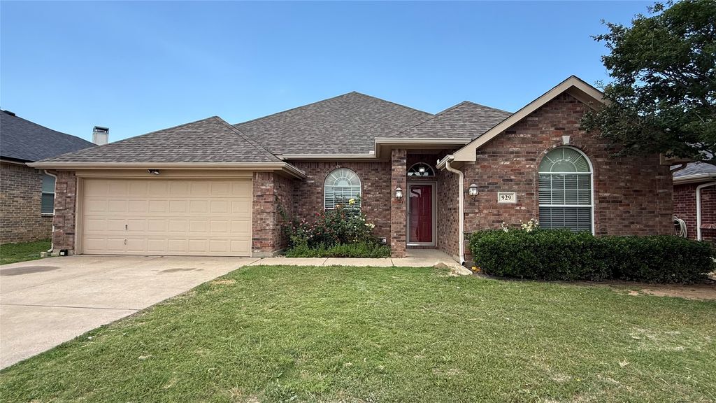 929 Mesa Vista Drive, Crowley, TX 76036