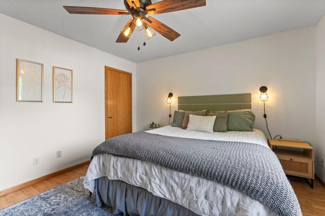 735 Marigold Drive, Cambridge, MN 55008