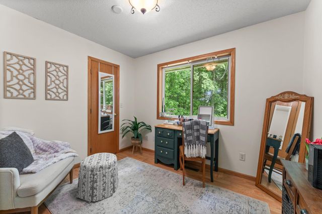 735 Marigold Drive, Cambridge, MN 55008