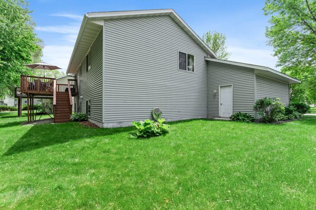 735 Marigold Drive, Cambridge, MN 55008