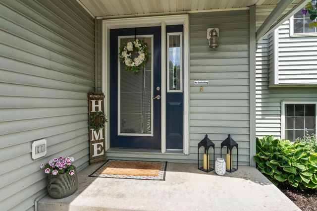 735 Marigold Drive, Cambridge, MN 55008