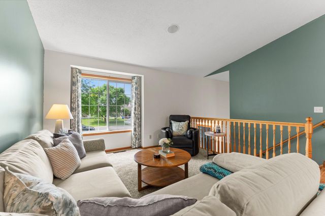 735 Marigold Drive, Cambridge, MN 55008
