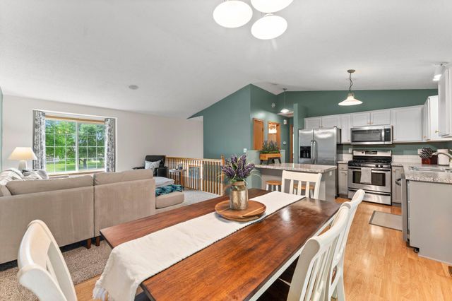 735 Marigold Drive, Cambridge, MN 55008